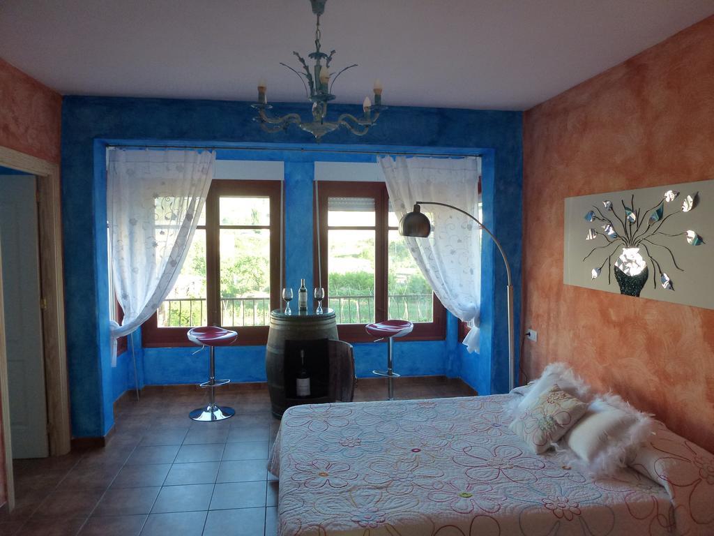 Hostal A La Sombra Del Laurel Navarrete Exterior photo